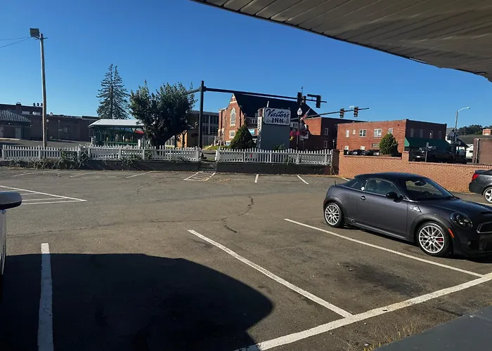 Visitors Inn