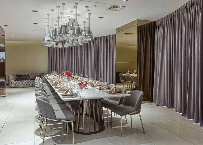 Amira Luxury At Novotel Suites Manila Near Makati And Bgc