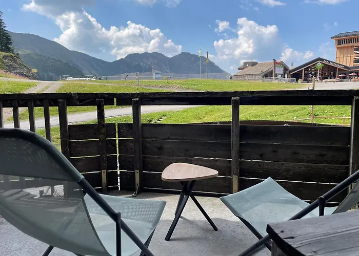 Newly Renovated Flat On The Slopes