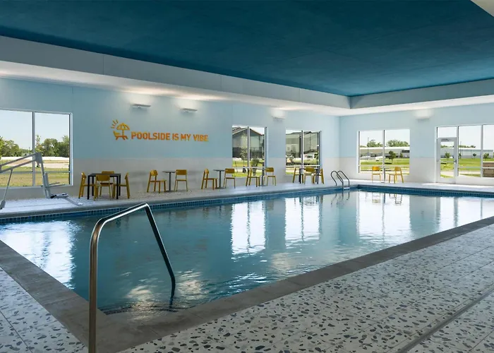 Tru By Hilton Kearney