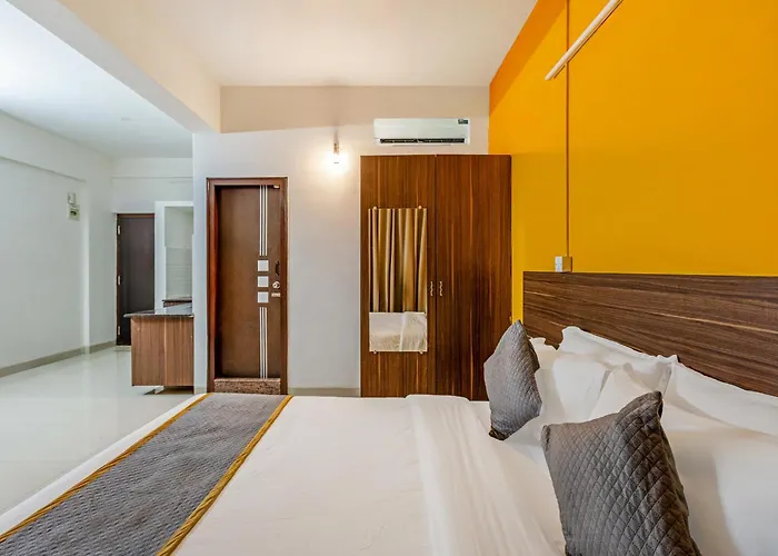 Hotel Acacia Yelahanka