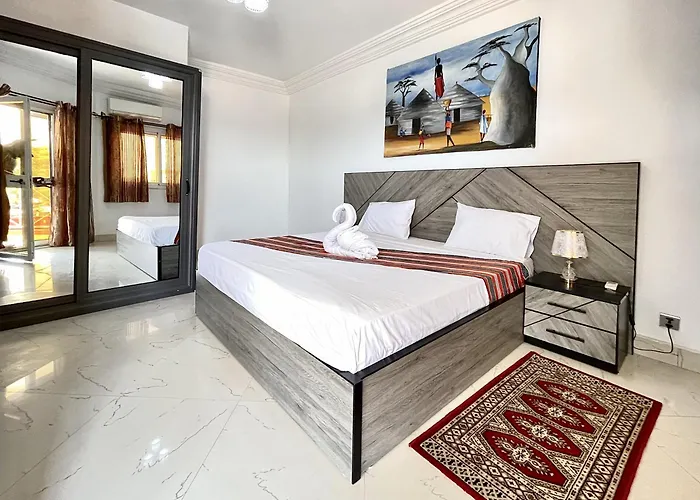 Touraco Suite Hotel Business