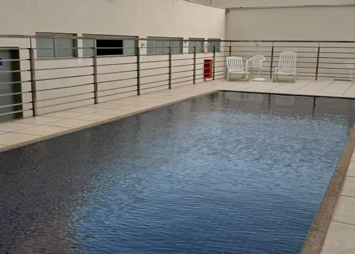 Apartamento área central portaria 24 horas