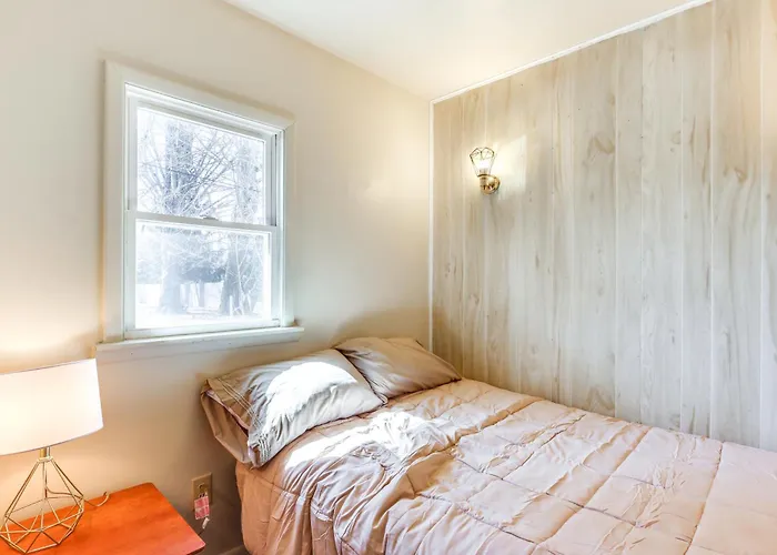 1 Mi To Dtwn Saratoga Springs: Cozy Duplex Apt!