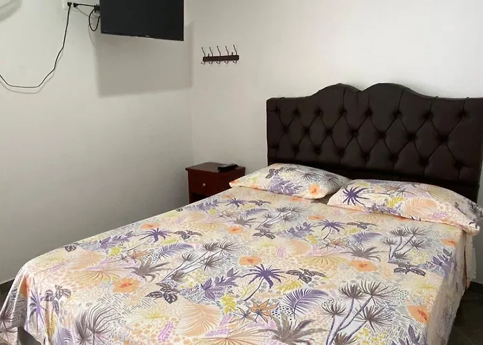 Hotel Brisas Del Salazar Villeta