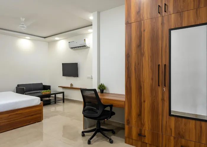 Wandr Hotel Golf Course Road, Near Cyber City, Gurugram