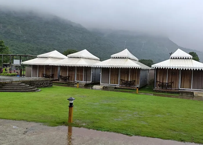 Mountain Shadow Resort