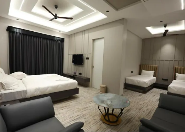 Hotel Statusinn, Ichalkaranji
