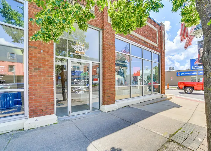 Walk To Dtwn Sault Ste Marie: Updated Studio!
