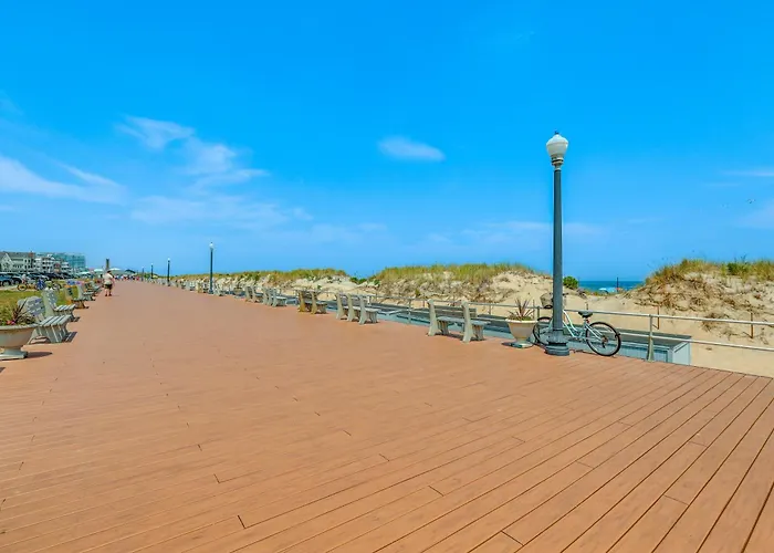 Stroll To Ocean Grove Boardwalk & Beach: Sleek Apt