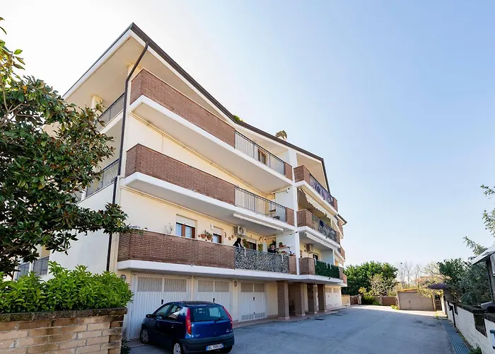 Guesthost - Cozy Flat 700Mt From The Sea With Parking