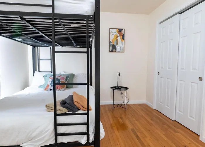 New 4 Apts-198-3 Bed Apt 1St Floor & 3 Bed Apt 2Nd Floor - 1 Bed Studio Apt Ground Floor & 1 Bed Studio Apt Ground Floor Near Penn Station Ewr Newark Nj Airport Hospital Manhattan Nyc