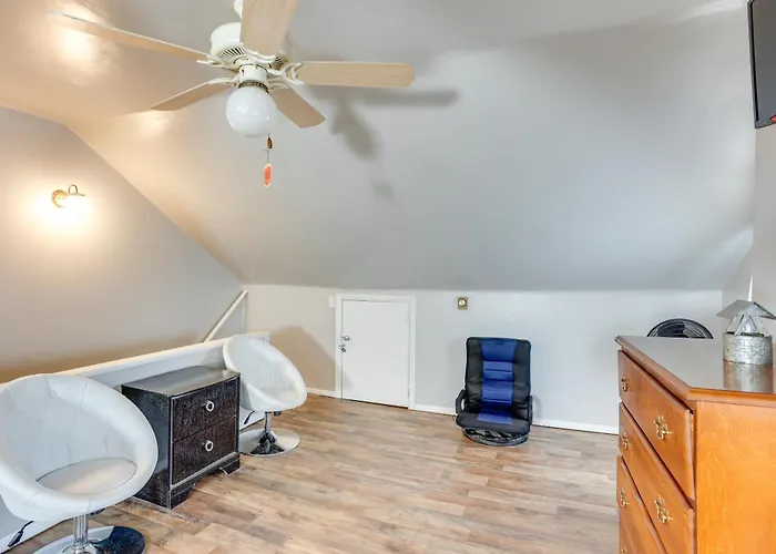 Hbg Apt ~ 3 Mi To Downtown & River!