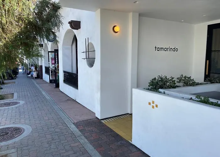 Walk To Beach - King Apt In #1 Area - Ab