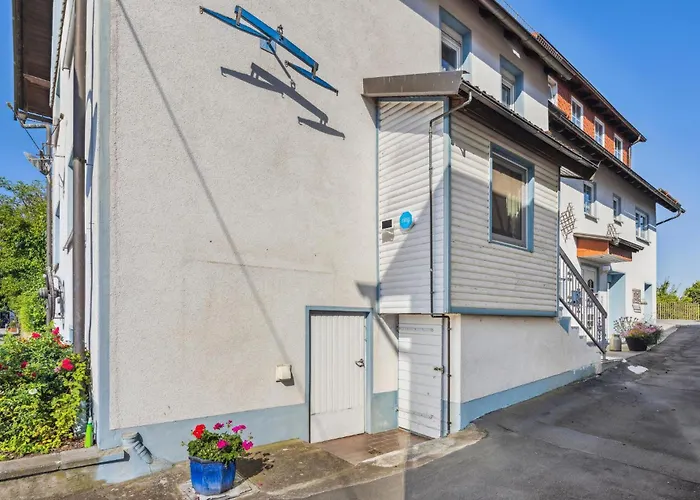 Wunderschöne Wohnung In Vöhl - Basdorf Mit Wlan
