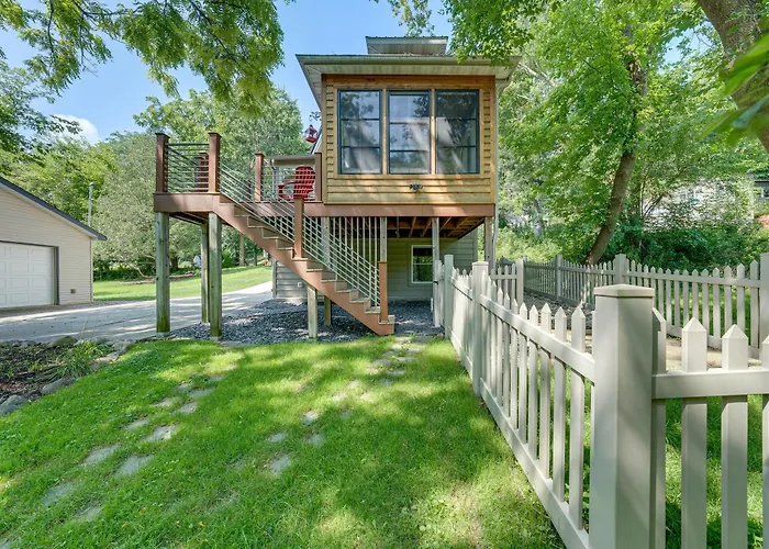 Lake Geneva Area Oasis W/ Fire Pit & Dog Run