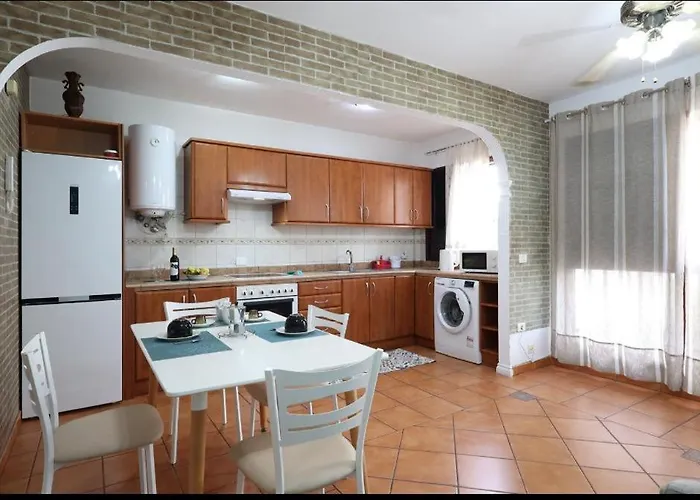 Home La Tosca
