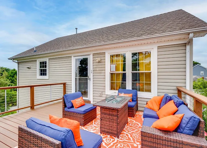 Walk To East Beach: Apt W/ Outdoor Space
