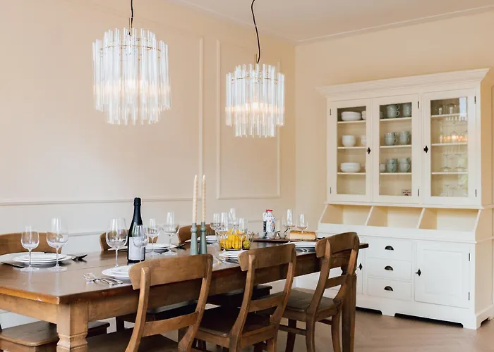 Luxury Family Apartment With Canal & Peperbus View