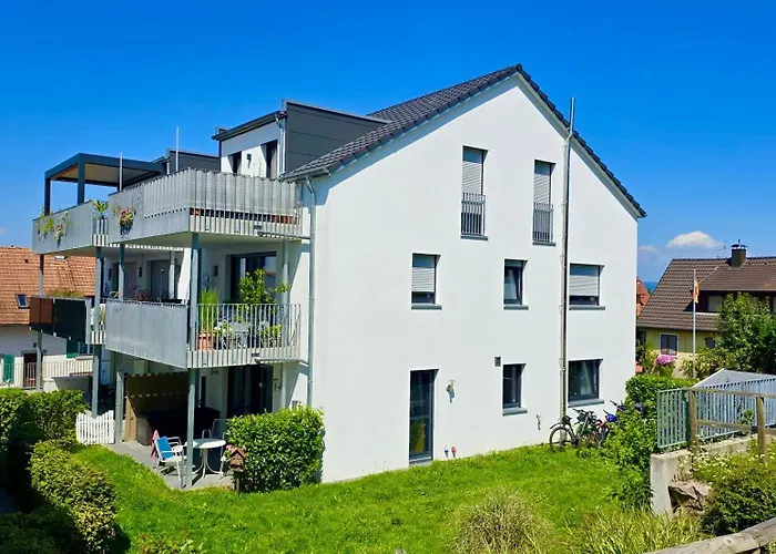 Familienfreundliche Ferienwohnung mit Garten in Moos Weiler am Bodensee