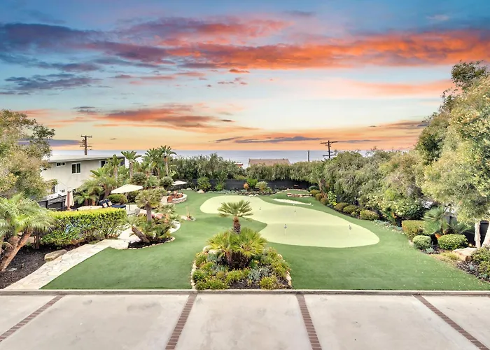 Fairway Retreat, Stylish Coastal Home Near Golf, Beaches & Carlsbad Fun