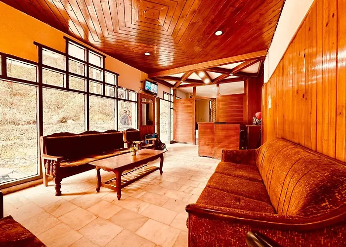 Hotel Harikund Manali