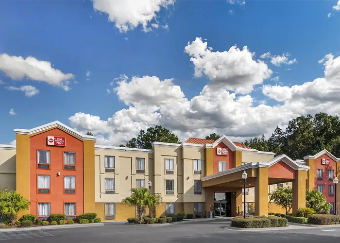 Best Western Plus Richmond Hill Inn