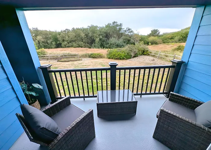 Aurora At Nautilus - Pet Friendly Oceanfront Condo