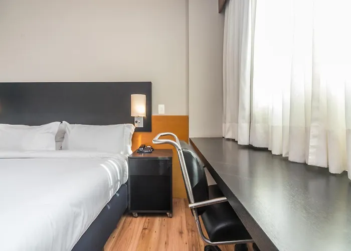 Paraiso Suites By Charlie