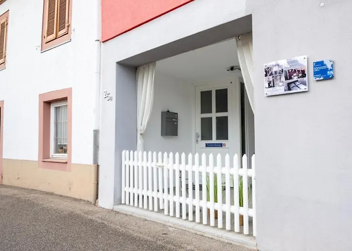 Dachgeschosswohnung mit Klimaanlage-15min vom Europa Park entfernt