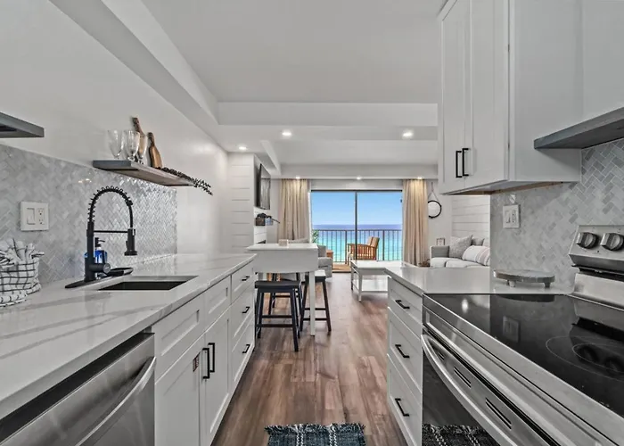 The Summit 803: Beachfront Luxury Condo with Incredible Views
