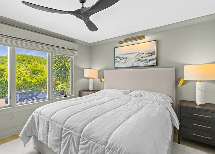 New Listing! Seagrove Villa 3A - Luxurious Ocean View!