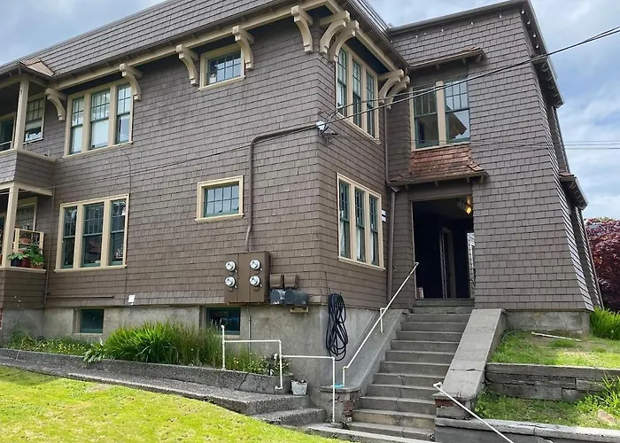 Historic Downtown Flat, # 4