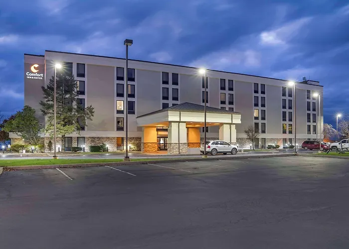 Comfort Inn & Suites Johnstown - Richland Town Center