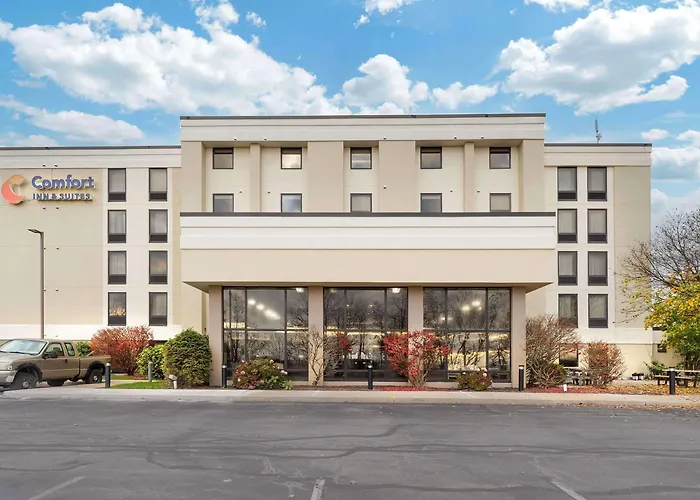 Comfort Inn & Suites Johnstown - Richland Town Center