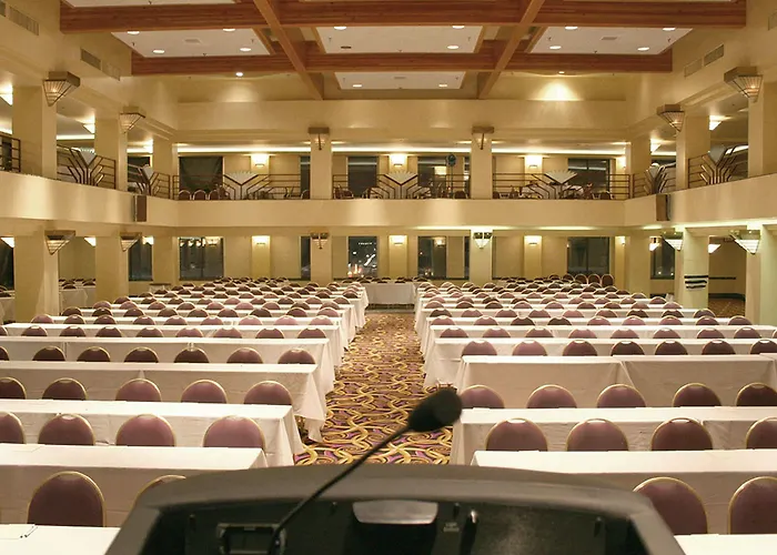 Atheneum Suite Hotel