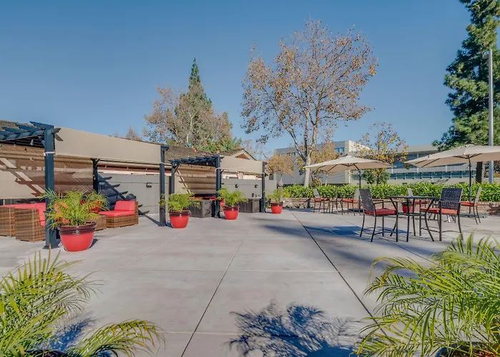 The Palo Alto Inn