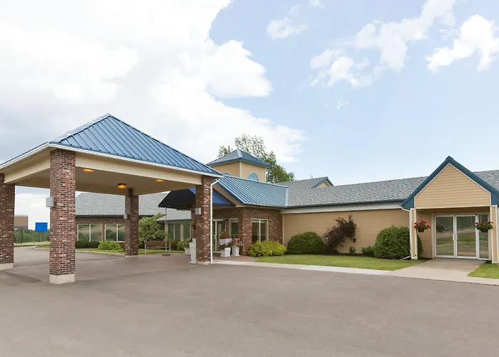 Days Inn & Suites By Wyndham Moncton