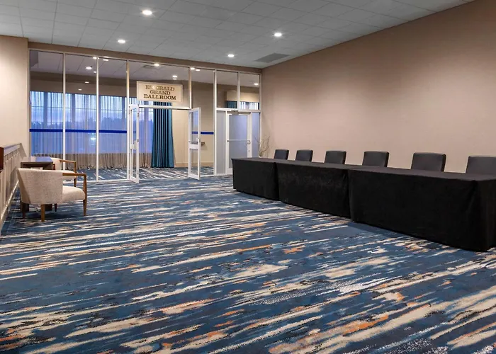 Doubletree By Hilton Hotel Burlington Vermont