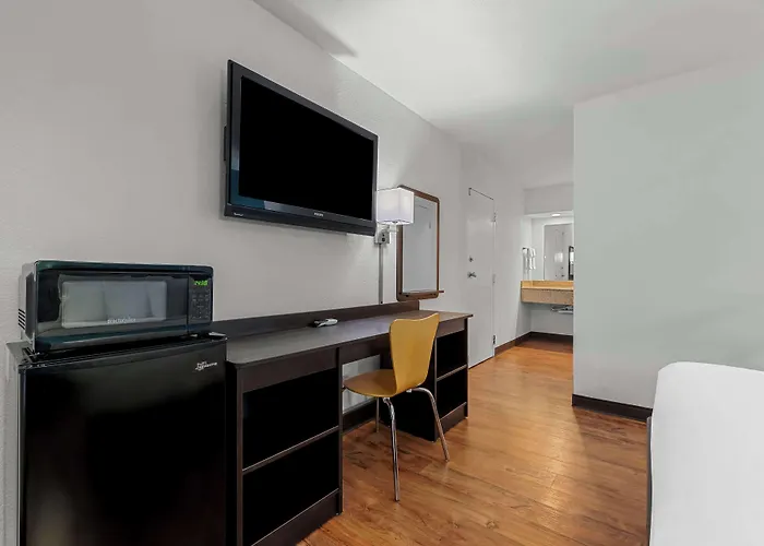 Americas Best Value Inn Hamilton