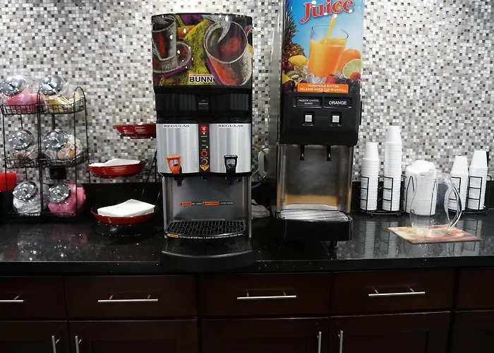 Hollywood Inn Express Lax