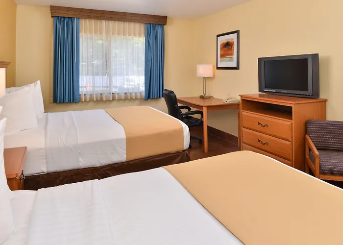 Best Western Kiva Inn