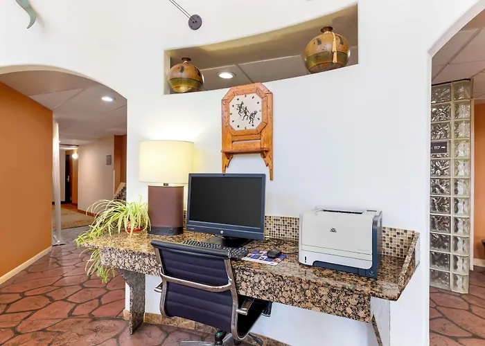 Best Western Kiva Inn
