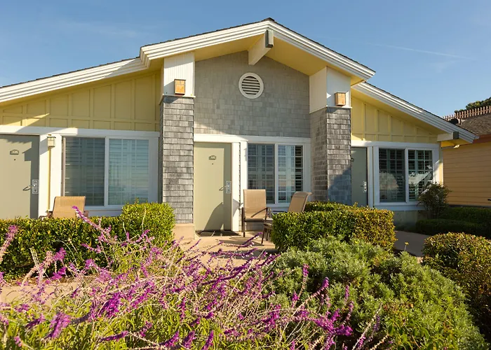 Fireside Inn On Moonstone Beach