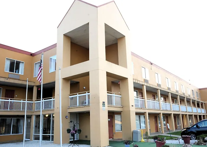 Copley Inn & Suites By Oyo Akron Oh
