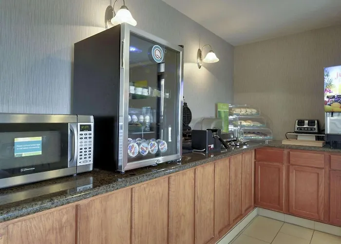 Quality Inn & Suites Clarksville