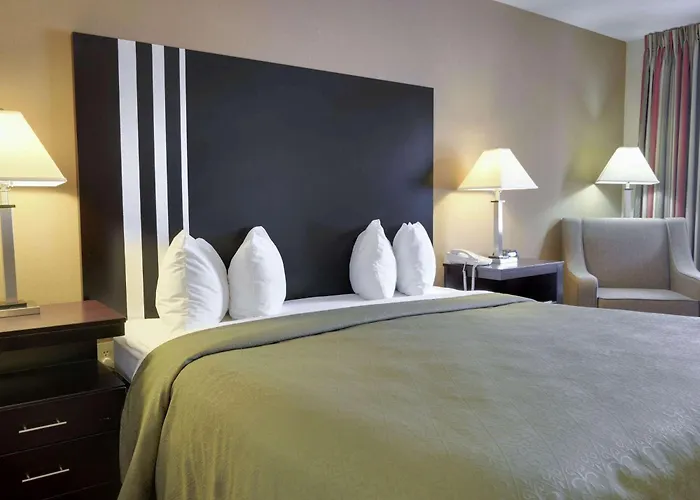 Quality Inn & Suites Clarksville