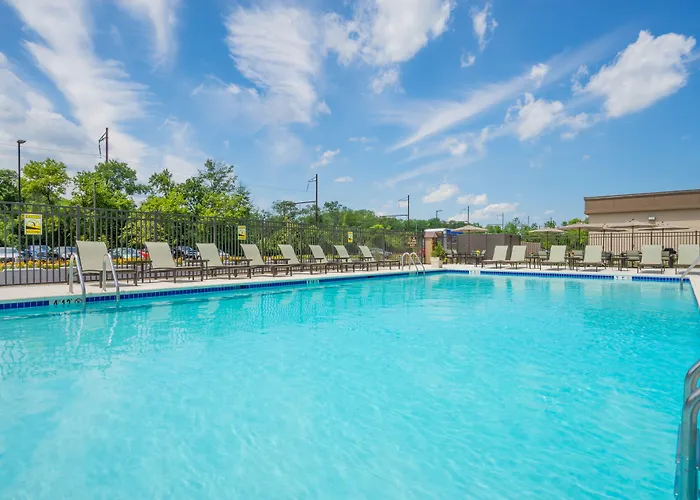 Holiday Inn Express & Suites Ft. Washington - Philadelphia By Ihg