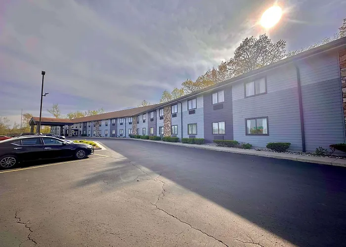 Best Western Fremont Angola I-80 90 Toll Road