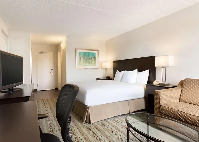 Doubletree By Hilton Bradley International Airport